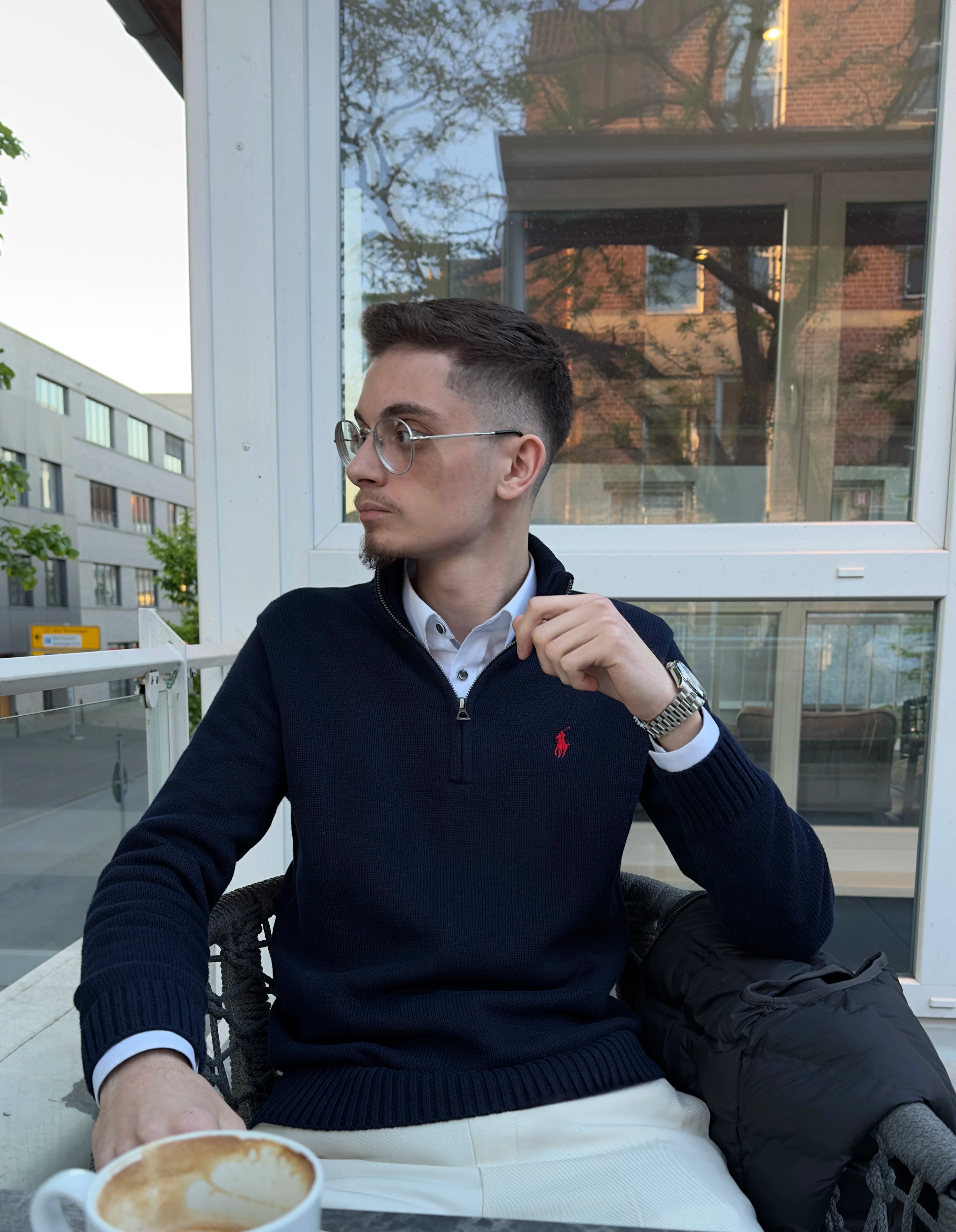 Nurettin Öcel – Porträtbild, professionelle Darstellung mit abgerundetem Design